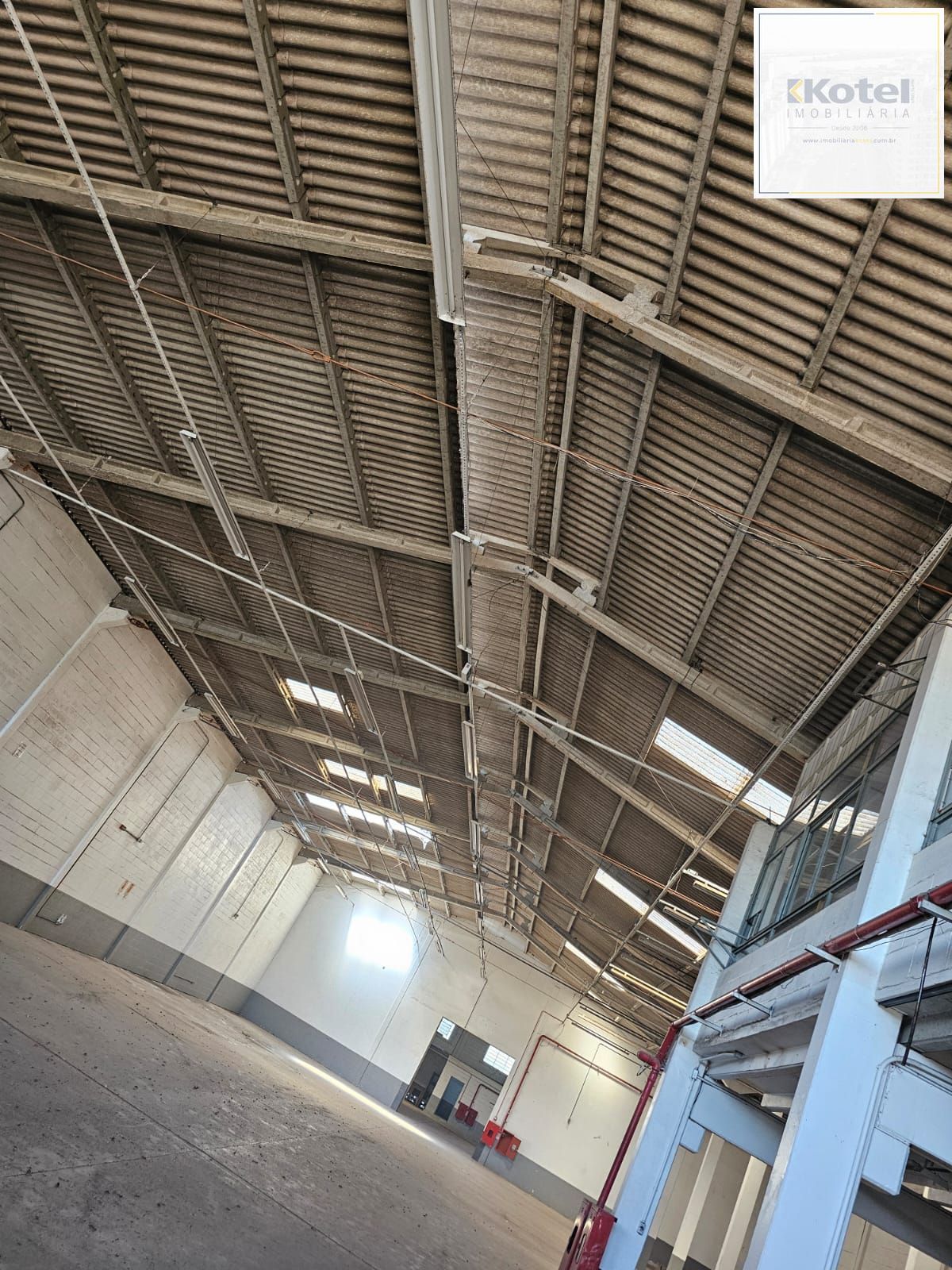 Pavilhão 3 quartos à venda, 2200m², Morro Santana - Porto Alegre — foto 2