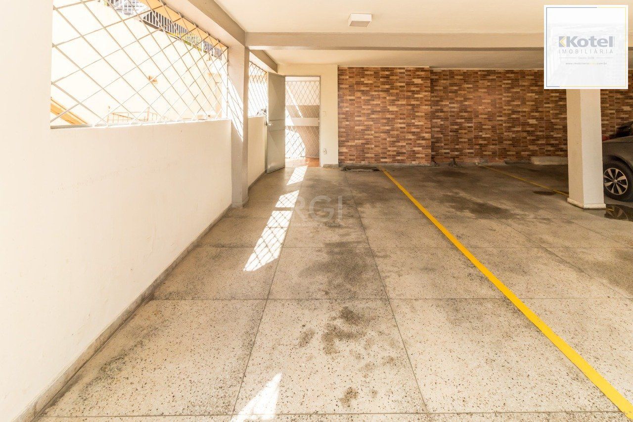 Apartamento para Venda - 85m², 3 dormitórios, 1 vaga - Bom Jesus