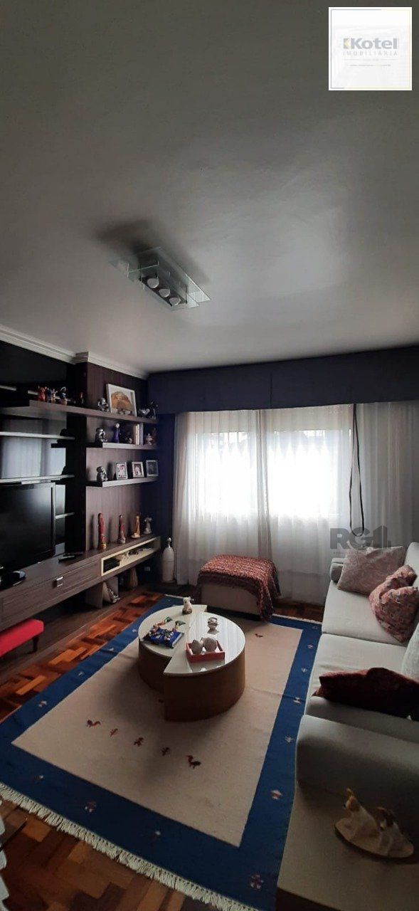 Apartamento 3 quartos à venda, 74m², Vila Ipiranga - Porto Alegre