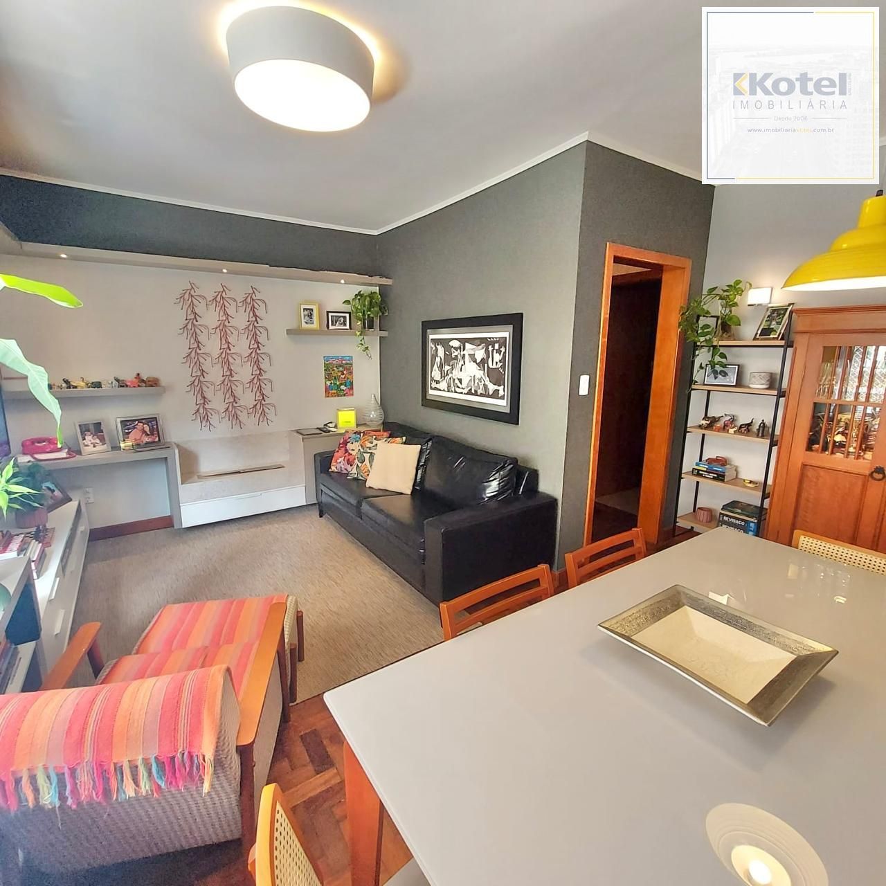 Excelente apartamento a venda semi mobiliado  no bairro Rio Branco.