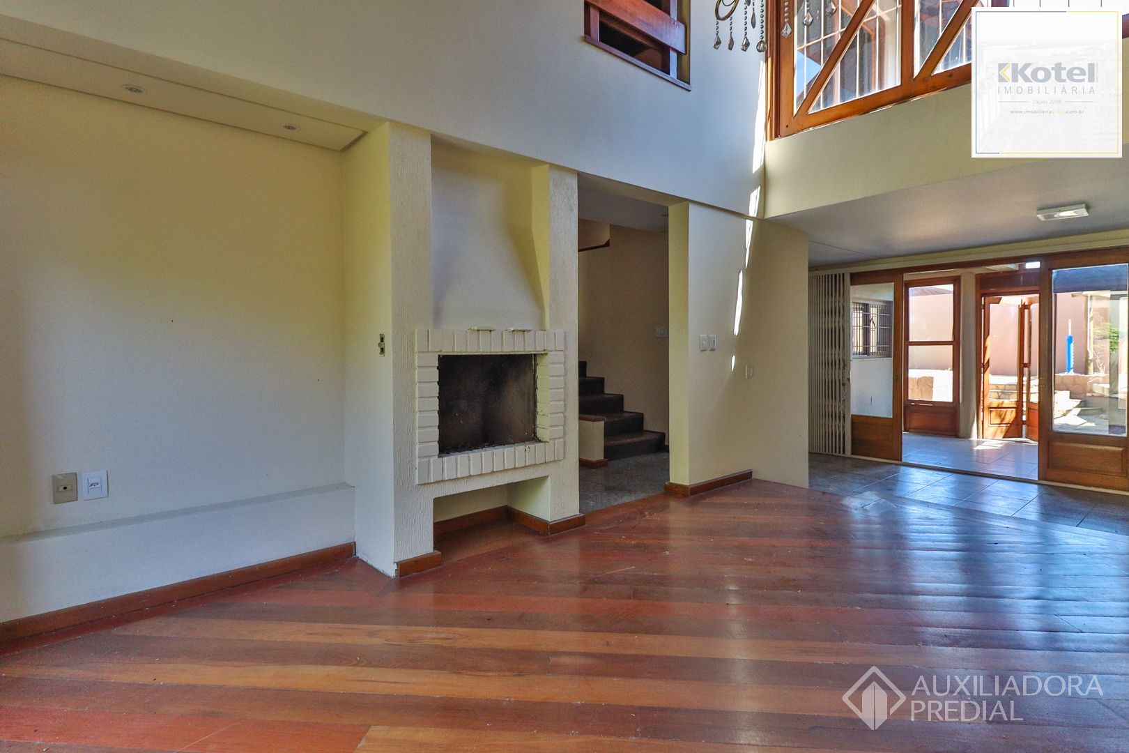 Excelente casa com 5 dormitórios no bairro Cristal — foto 3