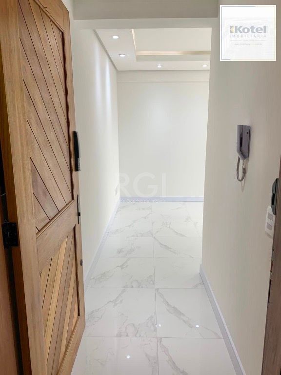 Sala Comercial, à venda, 45 m², Moinhos de Vento - Porto Alegre — foto 2