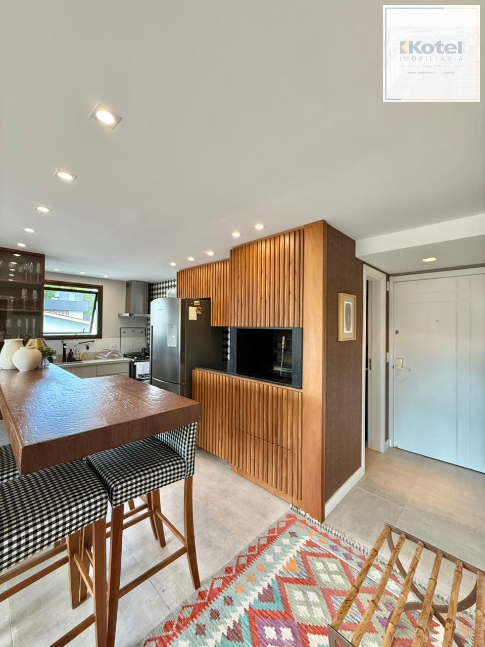 Apartamento Impecável no Jardim Europa com 2 Suítes e Churrasqueira