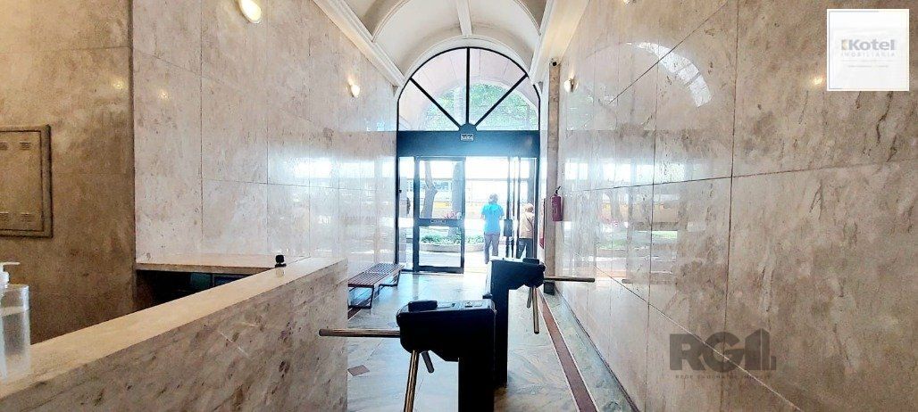 Sala para comprar na avenida Carlos Gomes  no Bairro Boa Vista