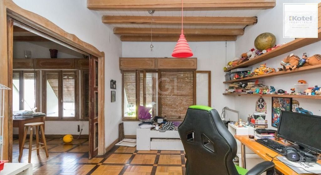 Casa Para Comprar com 3 quartos e 3 vagas no Rio Branco