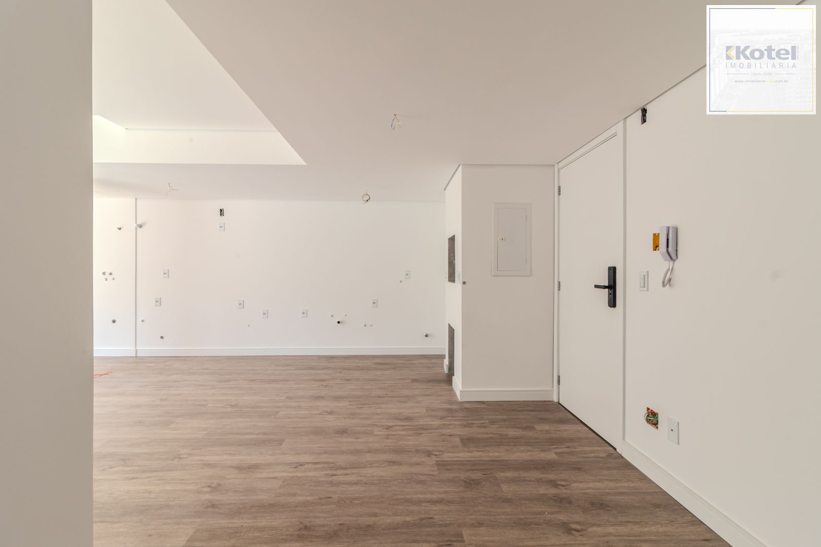 Apartamento Garden Espetacular: Pátio Privativo, Conforto Térmico e Sol na Medida Certa!