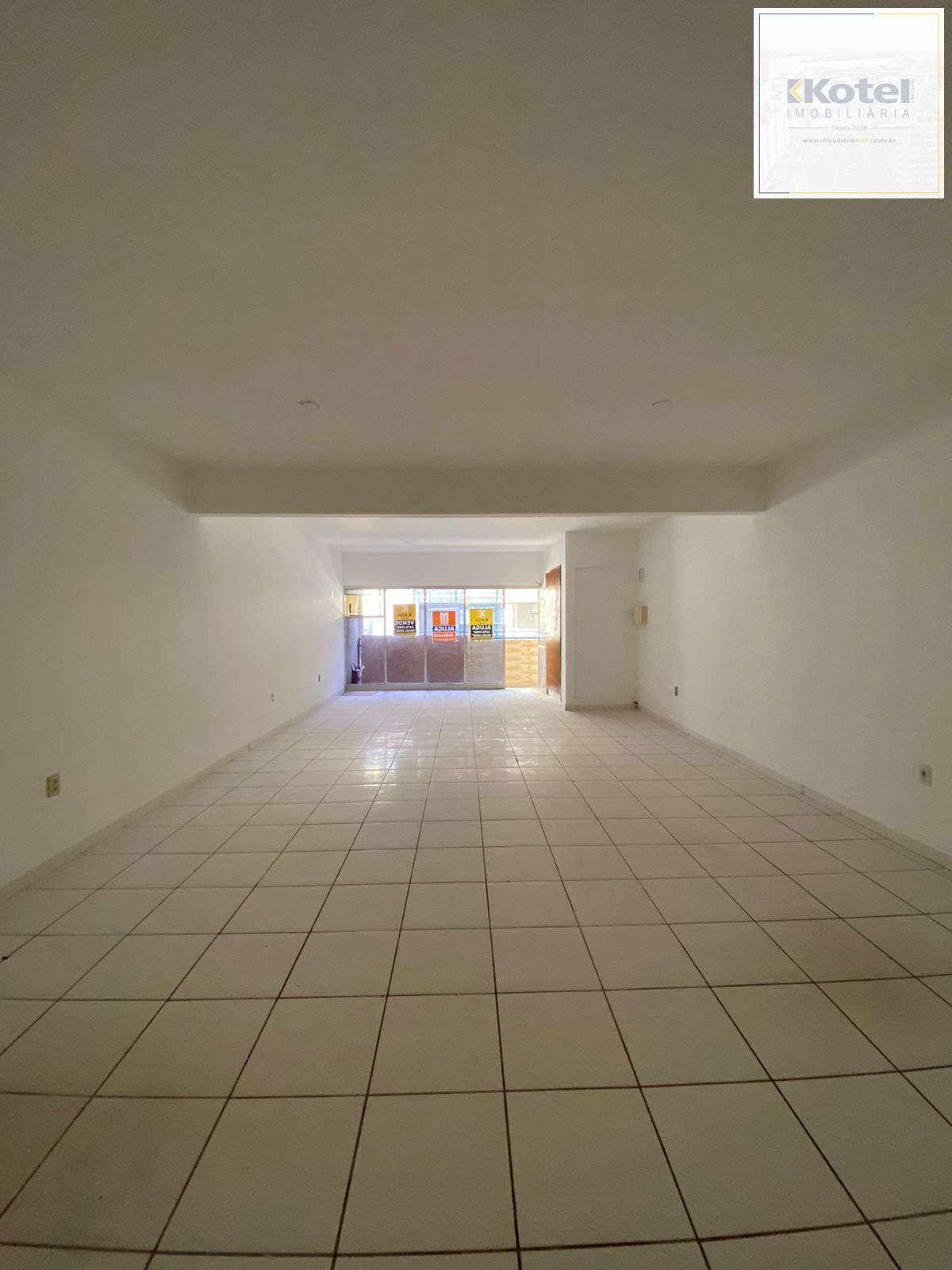Cond. Centro Comercial Canoas Vende 2 salas , 124m², 62m² cada uma, 2 banheiros