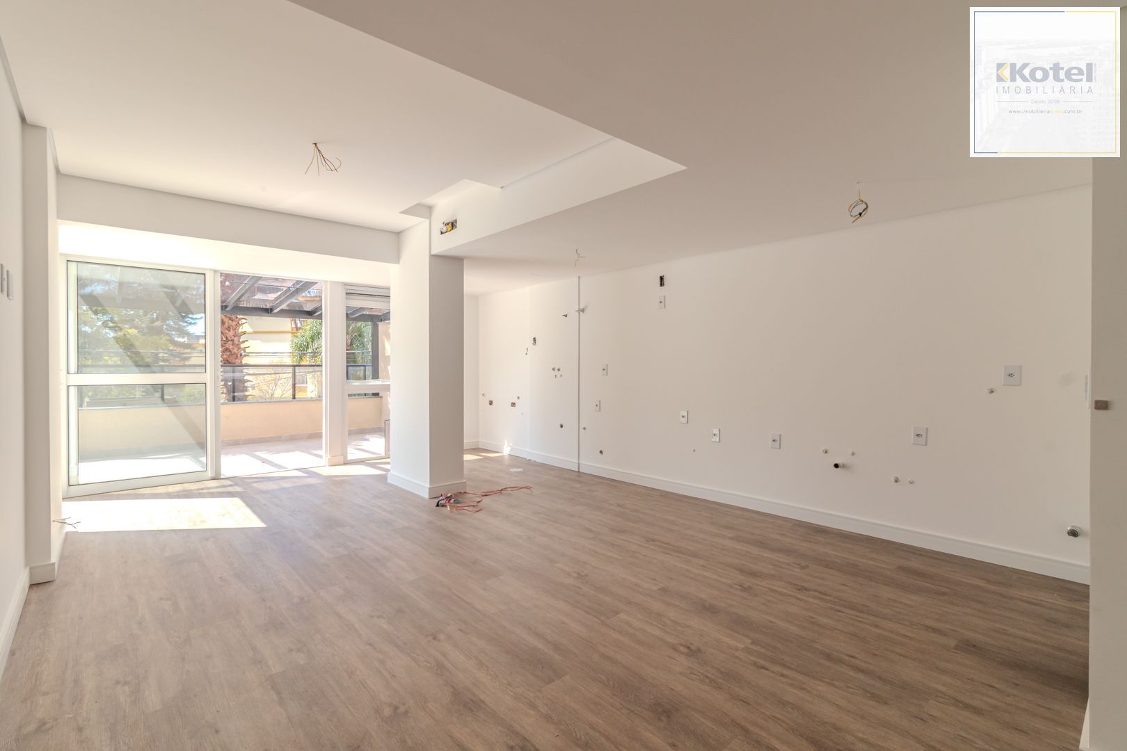 Apartamento Garden Espetacular: Pátio Privativo, Conforto Térmico e Sol na Medida Certa!