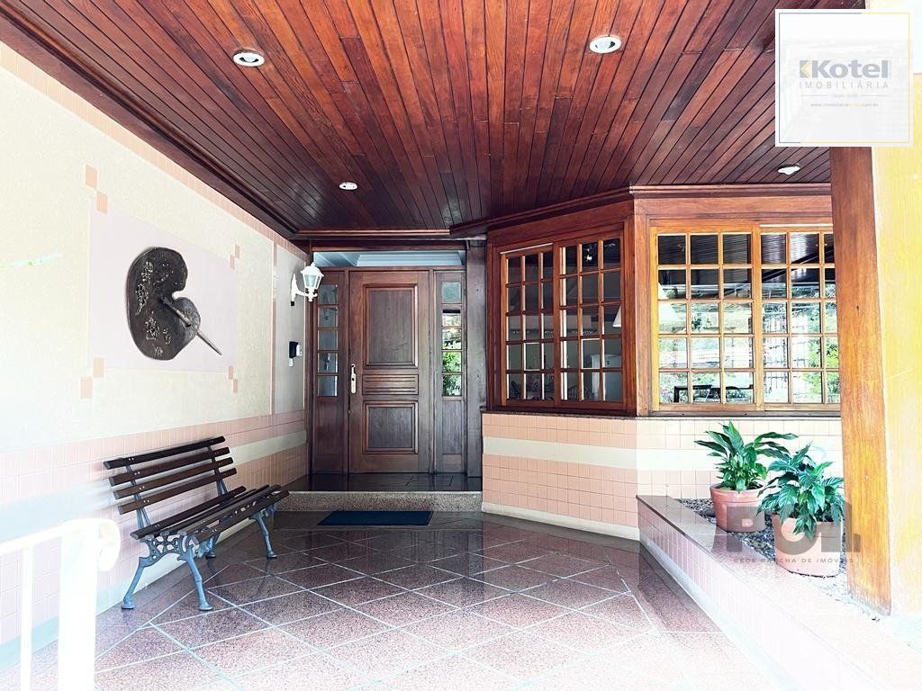 Cobertura duplex com 2 suítes e uma vaga para Comprar em Gramado. — foto 3