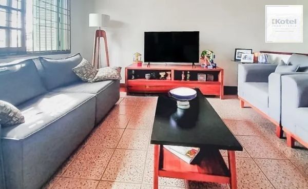 Casa com 3 Quartos e 5 vagas à Venda, 224 m² no Bairro Vila Ipiranga — foto 2