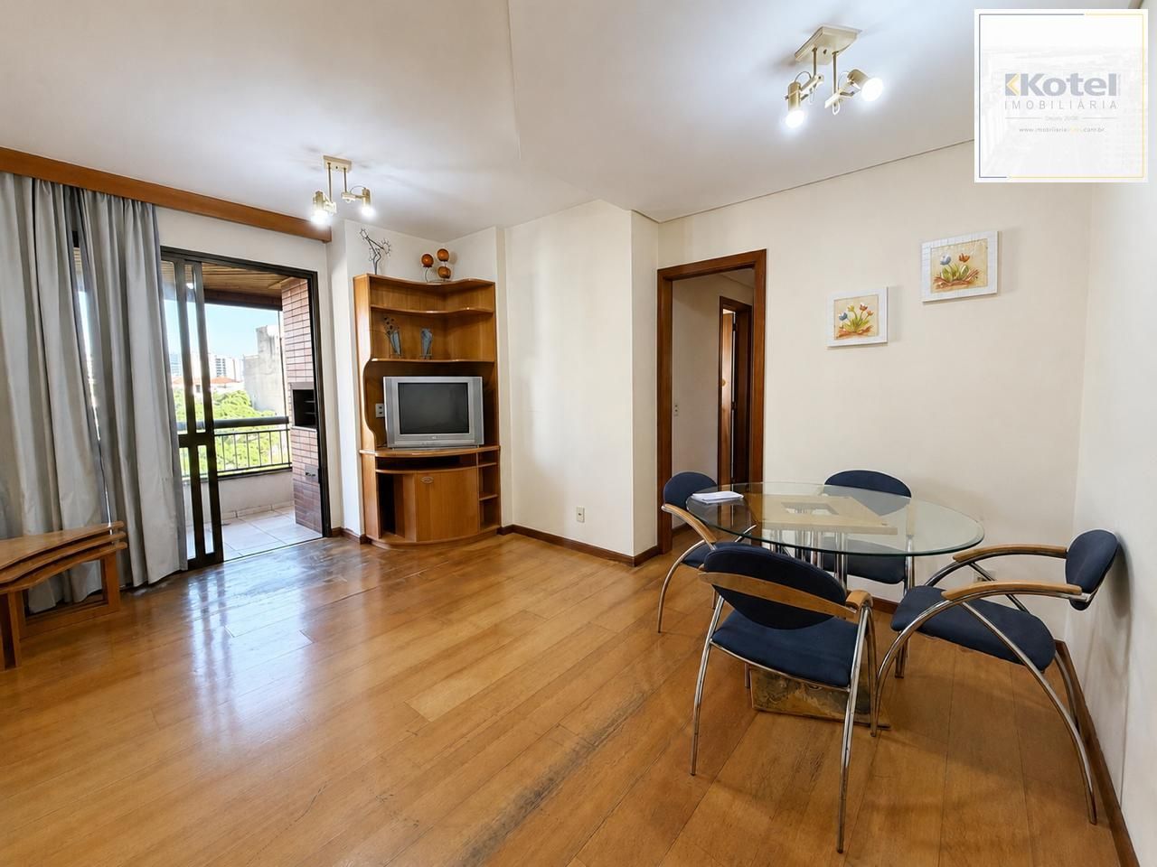 Excelente Apartamento para Comprar 2 dormitórios na Rua da República — foto 2