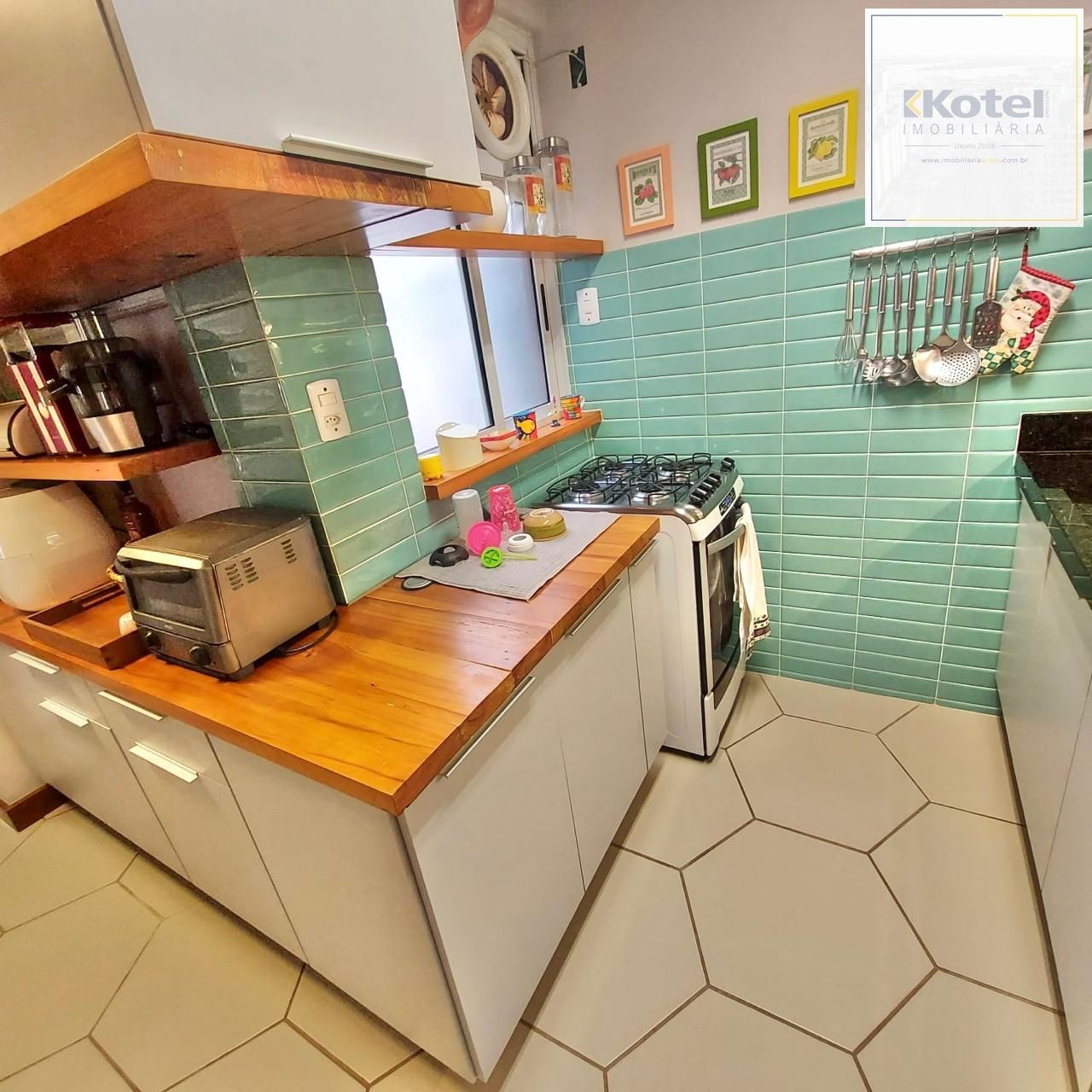 Excelente apartamento a venda semi mobiliado  no bairro Rio Branco.