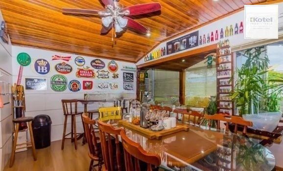 Casa com 7 Quartos e 6 vagas à Venda, 470 m² no Bairro Petrópolis — foto 4