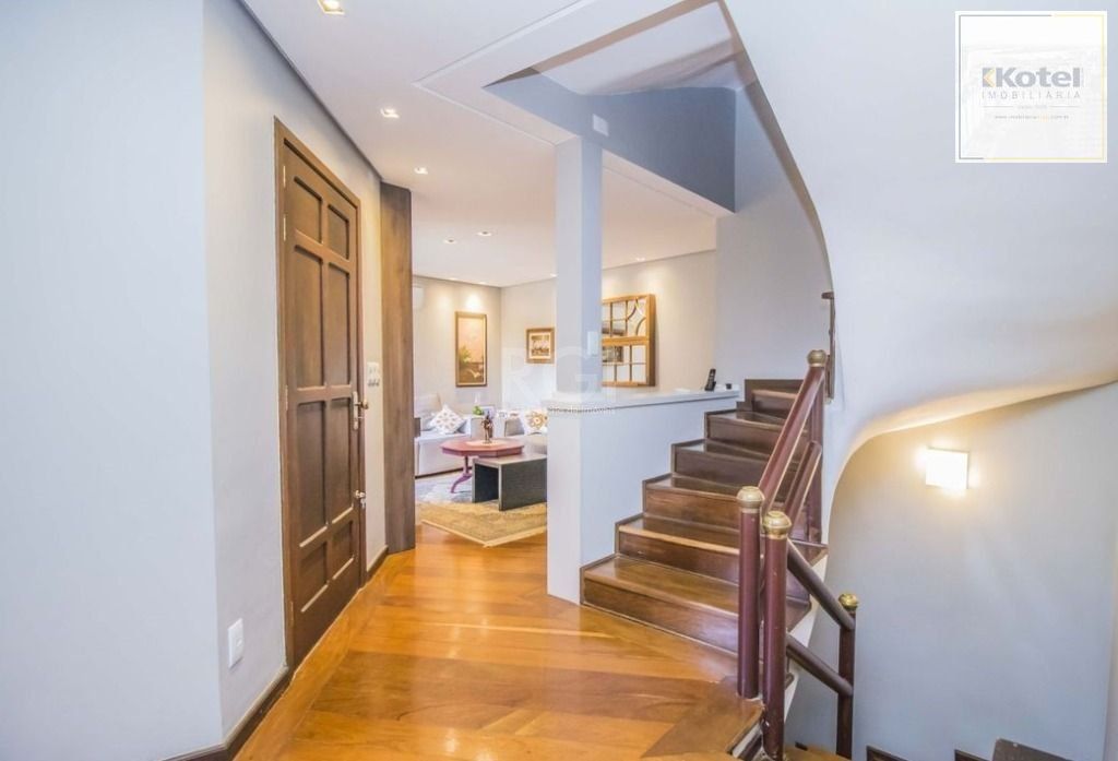 Casa para Comprar com  199 m² por R$ 1.180.000,00 - Boa Vista - Porto Alegre/RS