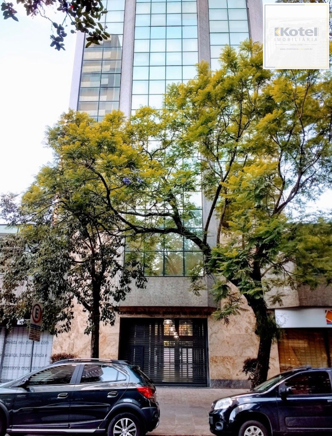 Sala Comercial no Coração do Moinhos de Vento – Rua Hilário Ribeiro