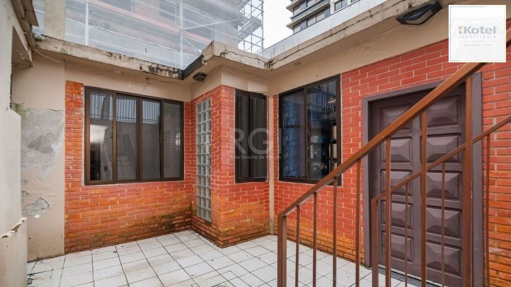 Casa Com 3 dormitórios Para Comprar ,  300 m² - Rio Branco - Porto Alegre/RS