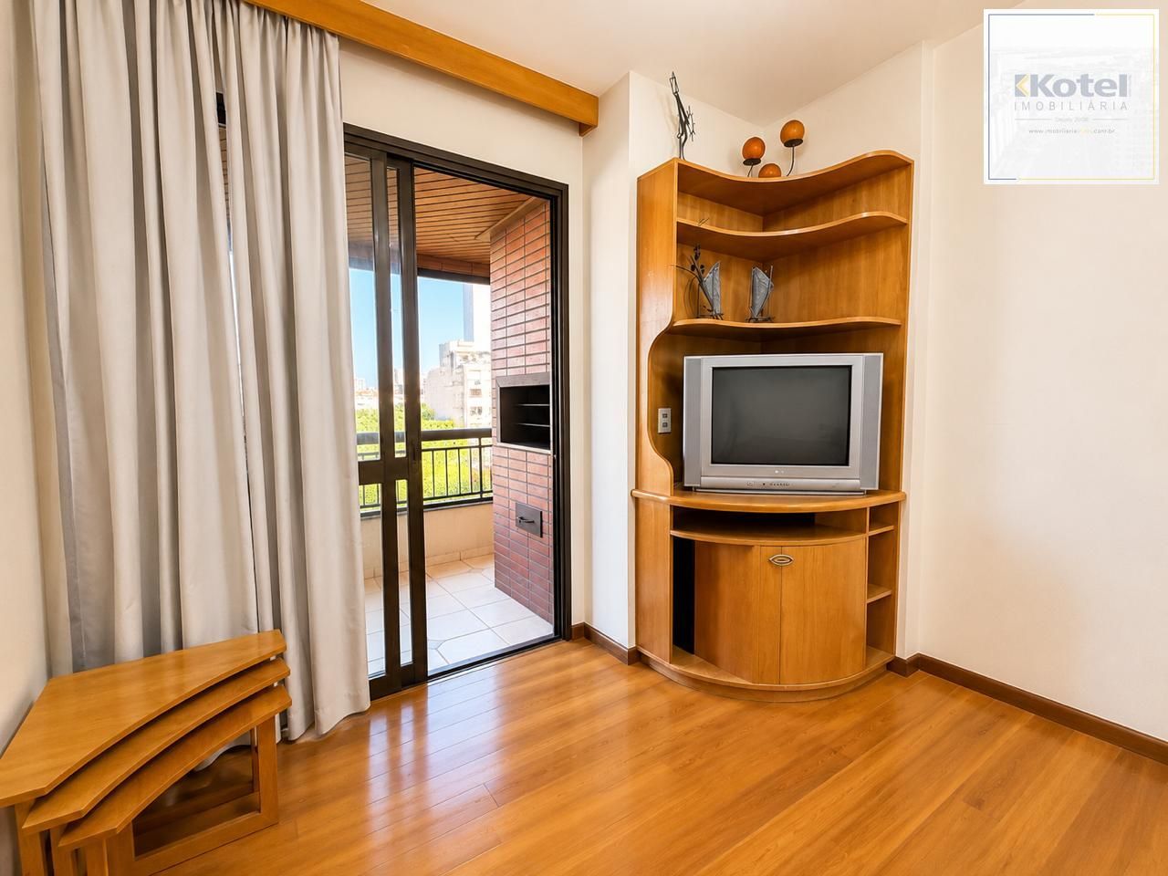 Excelente Apartamento para Comprar 2 dormitórios na Rua da República — foto 4