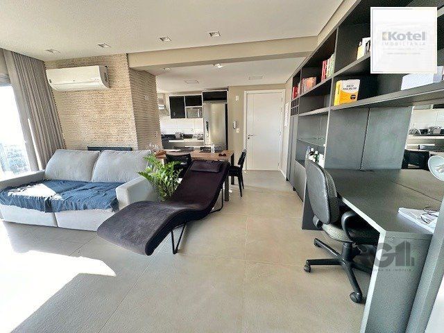 Apartamento 1 Dormitório completo, lindíssimo na Rua Eça de Queiroz