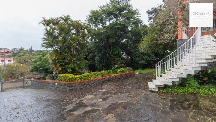 Casa, 1873 M² para Comprar com 4 Dormitórios e 6 Vagas Estacionamento — foto 4