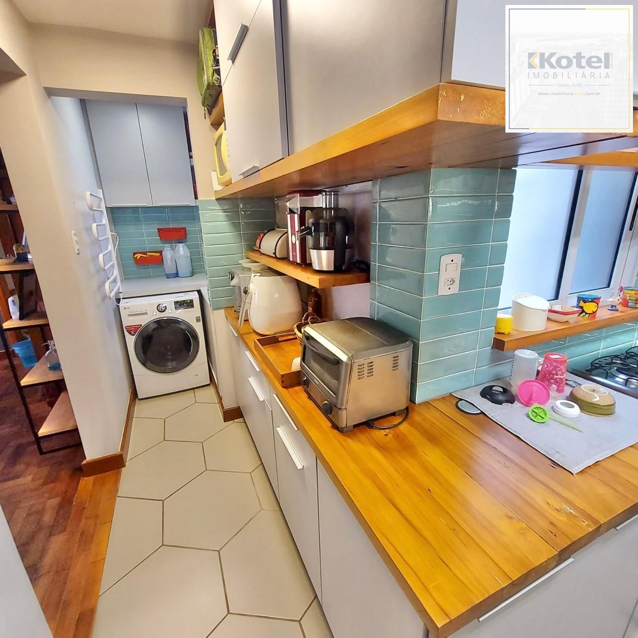 Excelente apartamento a venda semi mobiliado  no bairro Rio Branco.