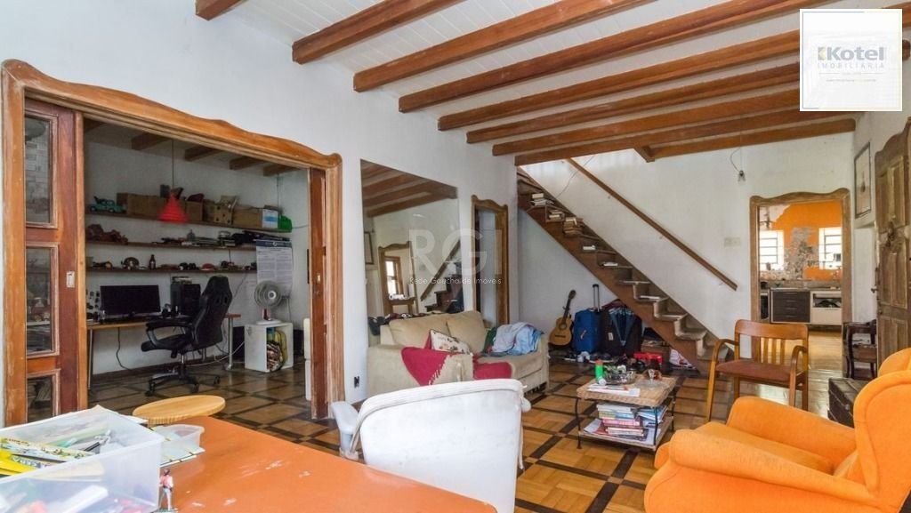 Casa Para Comprar com 3 quartos e 3 vagas no Rio Branco