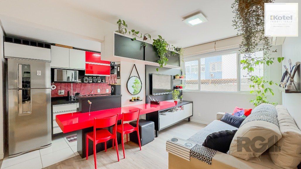 Apartamento a venda no bairro Passo da Areia com dois dormitórios. — foto 2