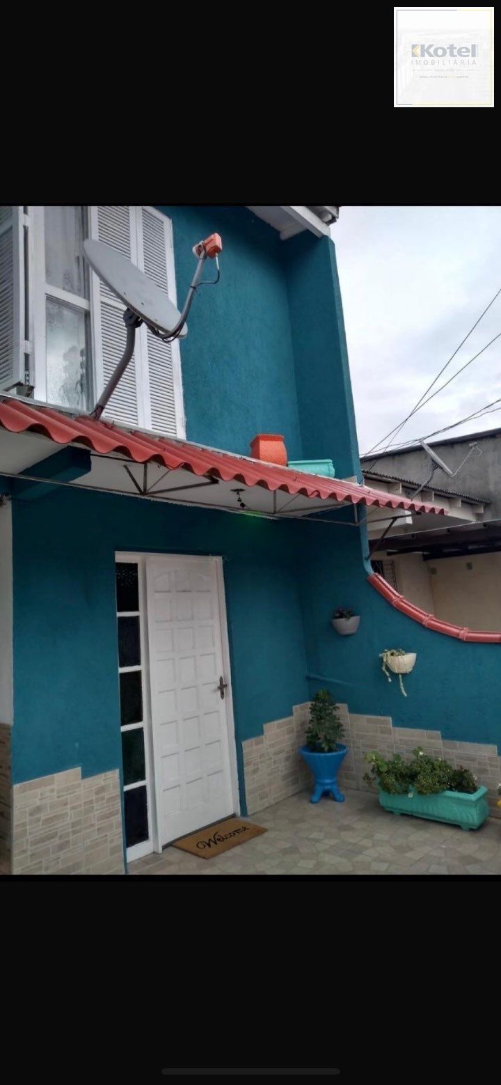 Sobrado na Hipica - 3 Dormitórios, sendo 1 Suíte — foto 2