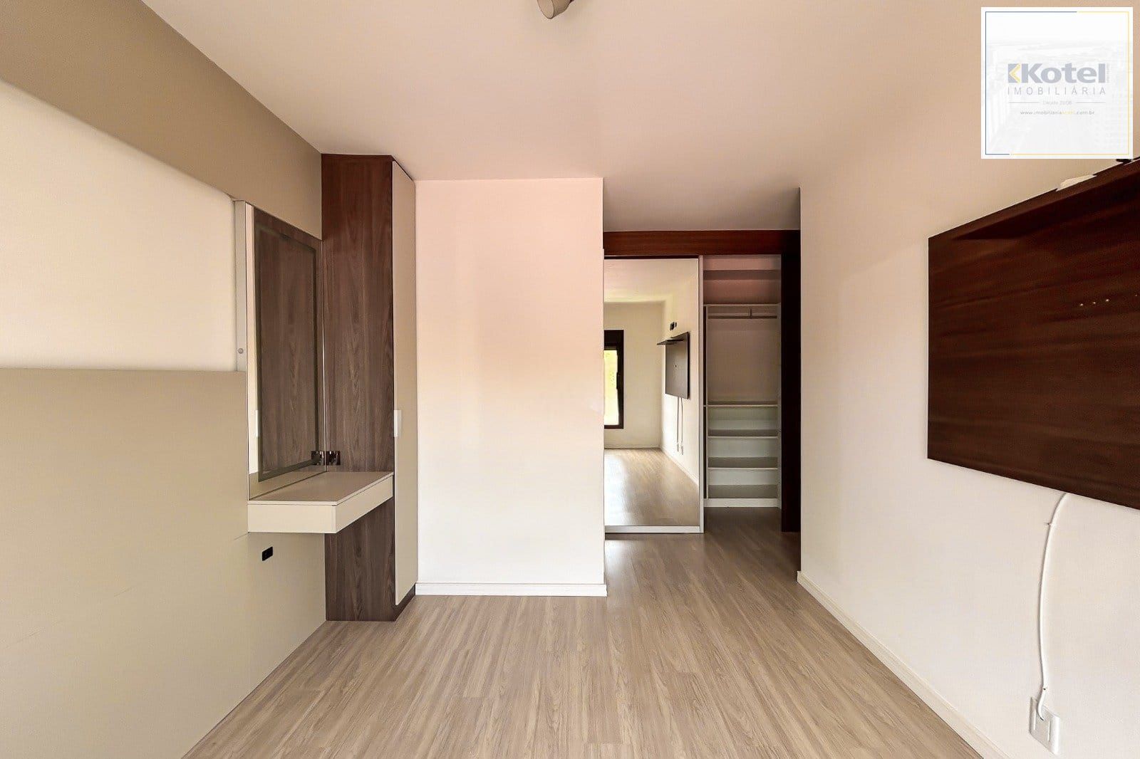 Apartamento no bairro Ipanema, 3 dormitórios - 1 suíte - 2 vagas — foto 5