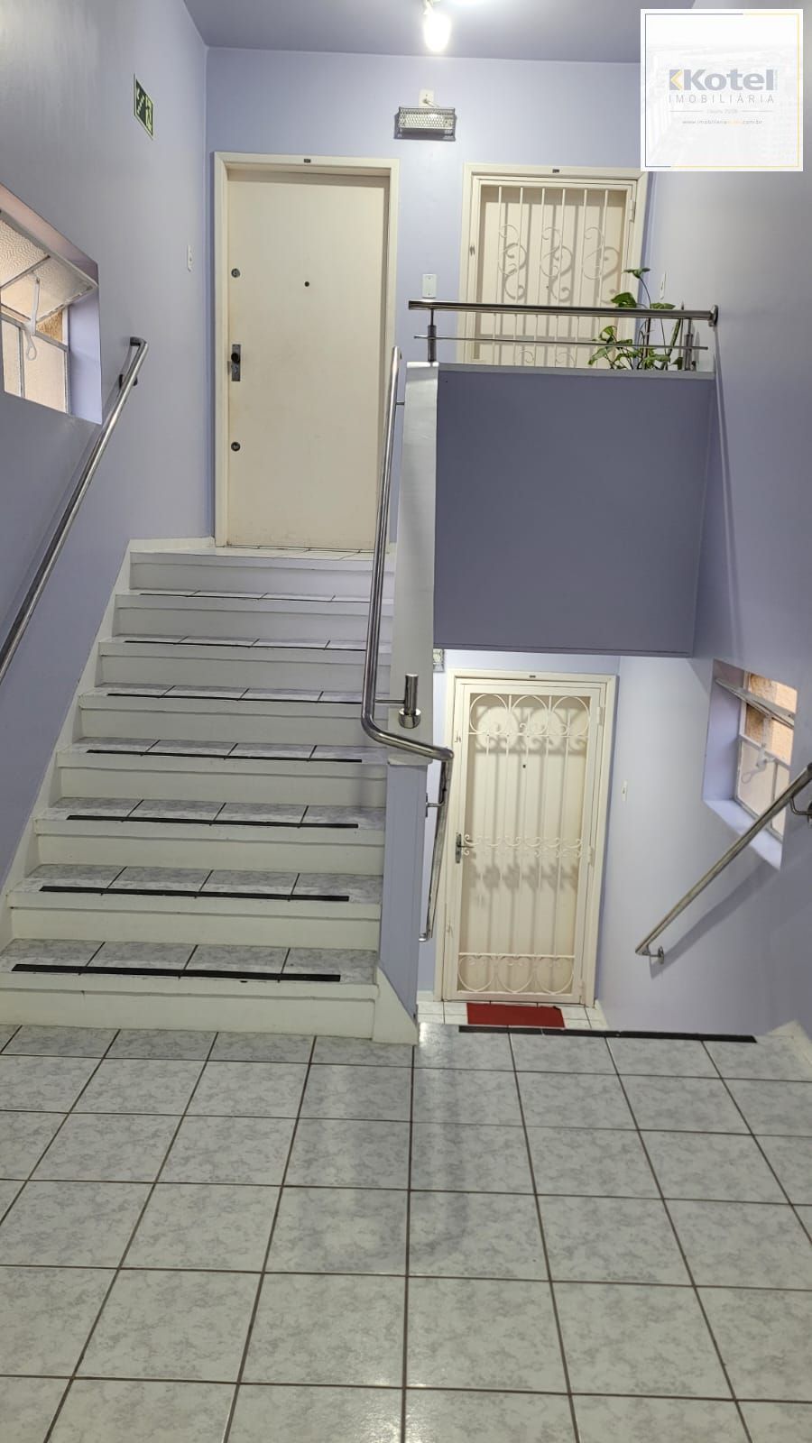 Apartamento no bairro Cristal 1 dormitório — foto 2
