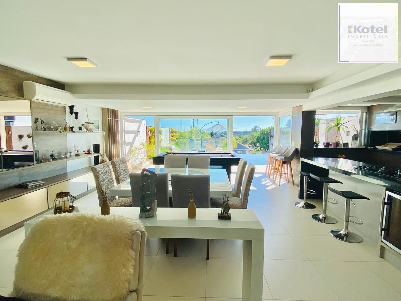 Casa em Ipanema com 4 Dormitórios sendo 3 Suíte — foto 4