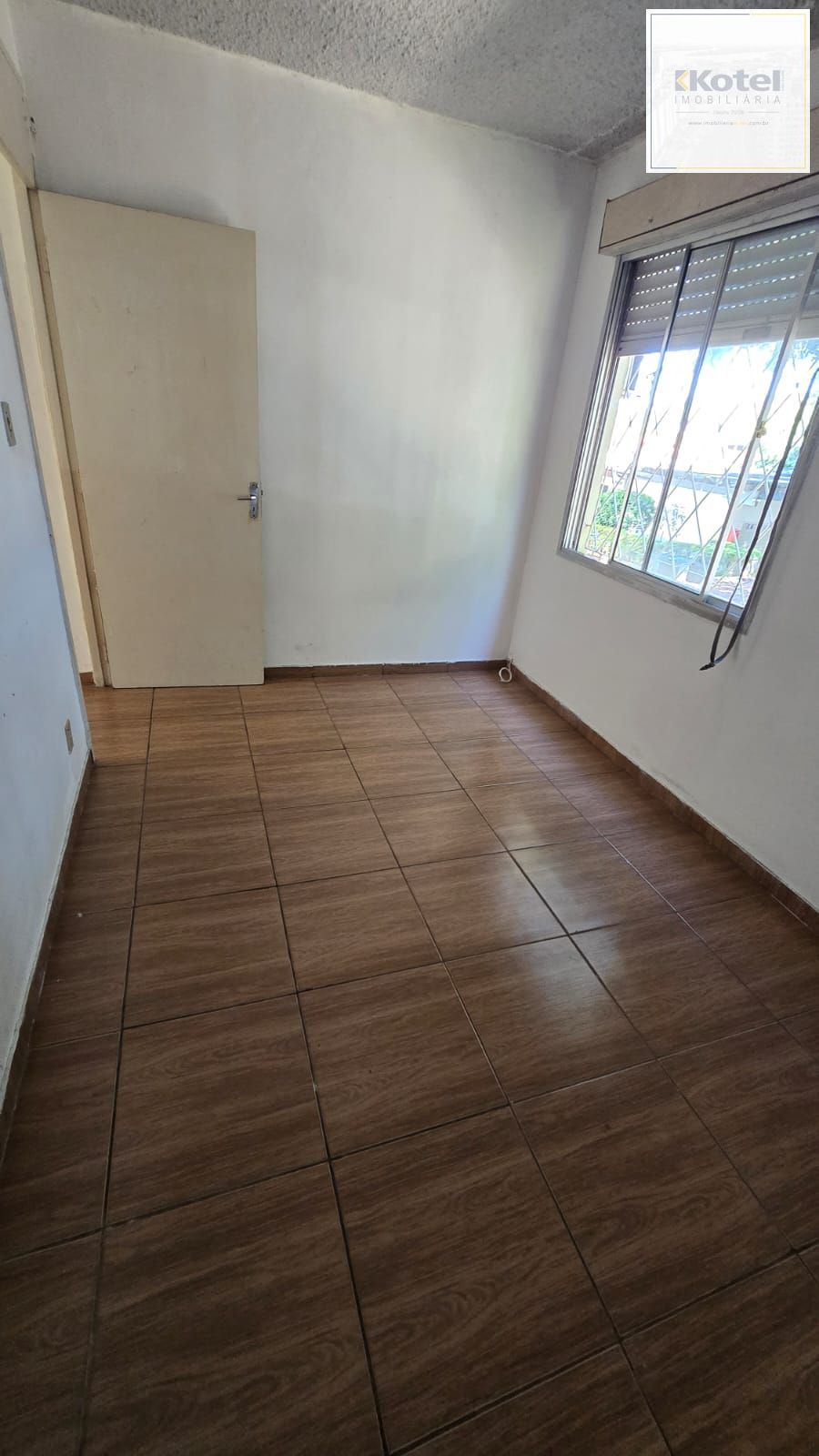 Apartamento no bairro Vila Nova 1 dormitório - 1 VAGA