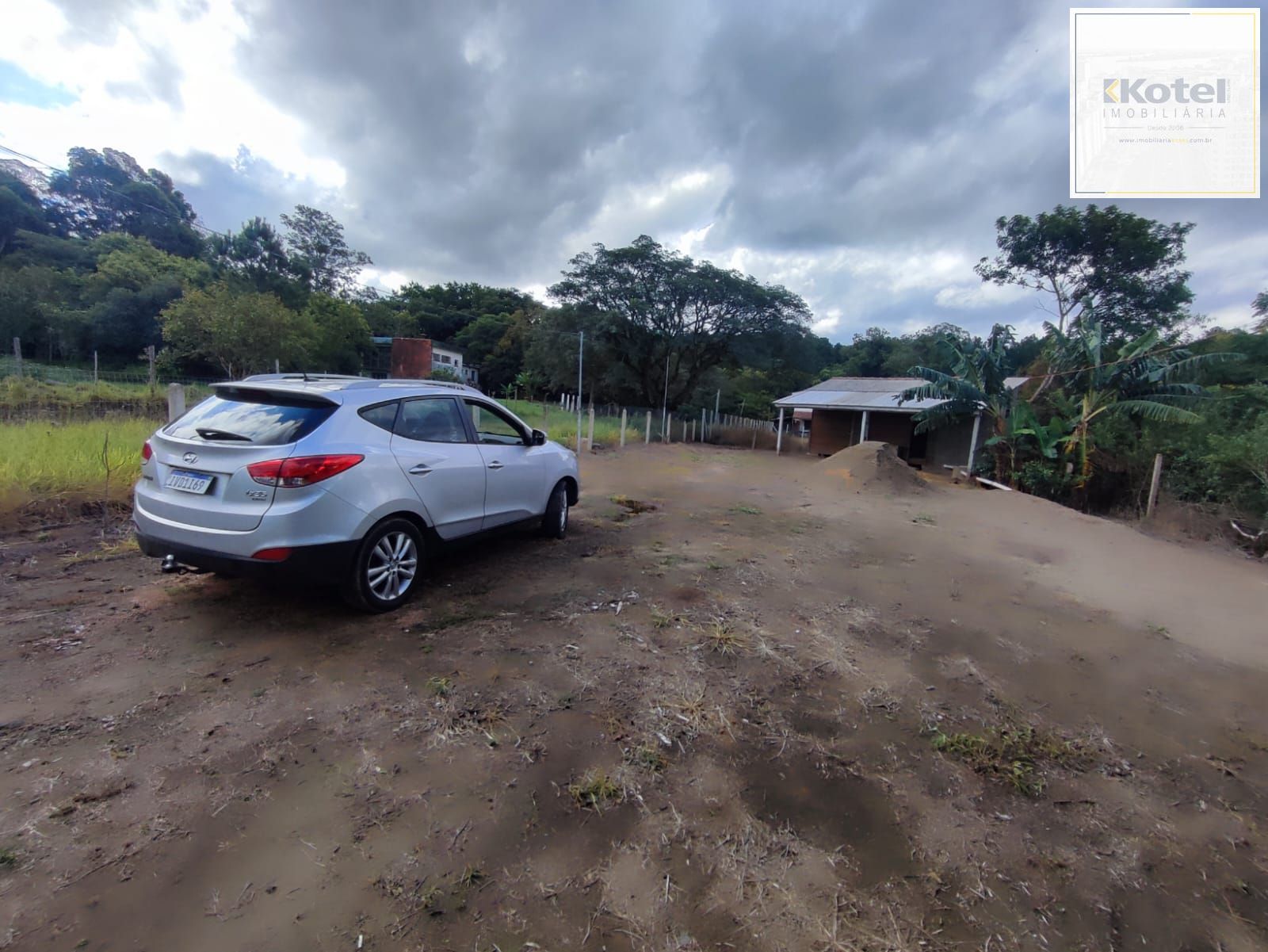 Terreno no bairro Lageado  com 2 casas de 1 dormitório