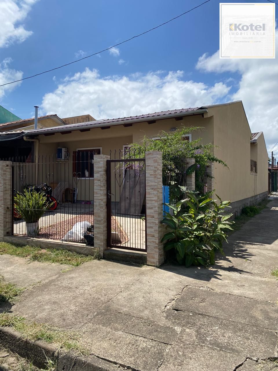 Casa no bairro Hípica - 2 dormitórios — foto 2