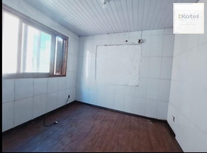 casa térrea com corredor lateral no bairro hípica — foto 4