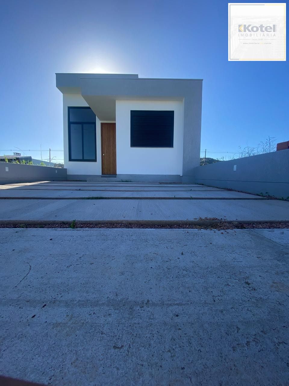Casa térrea de 3 dormitórios sendo um suíte — foto 2