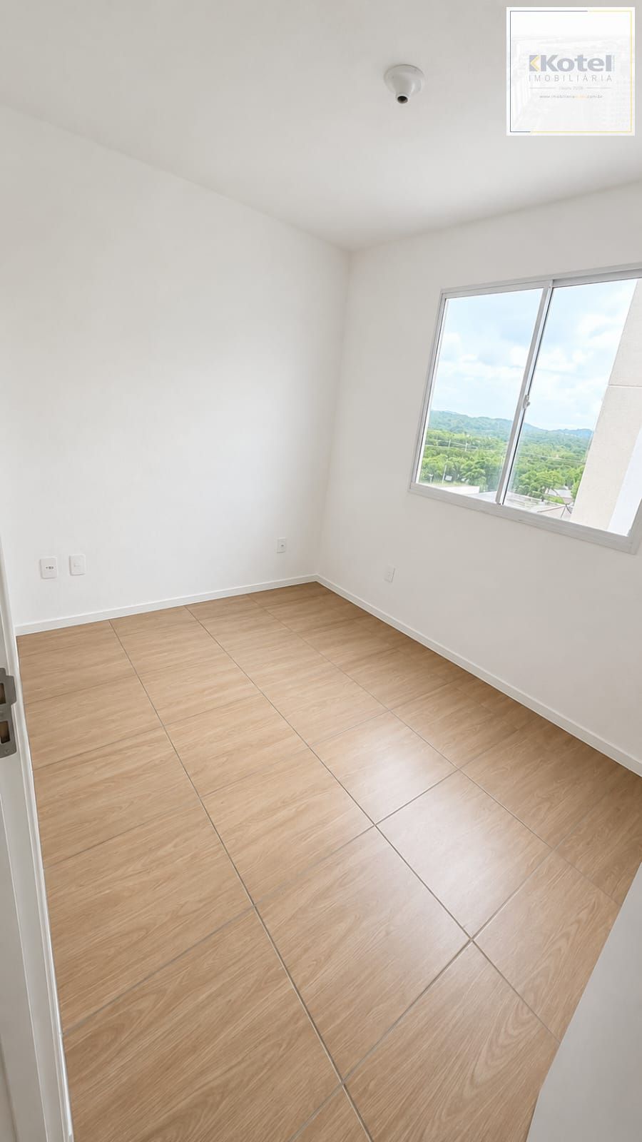 Apartamento no bairro Restinga - 2 dormitórios - 1 vaga