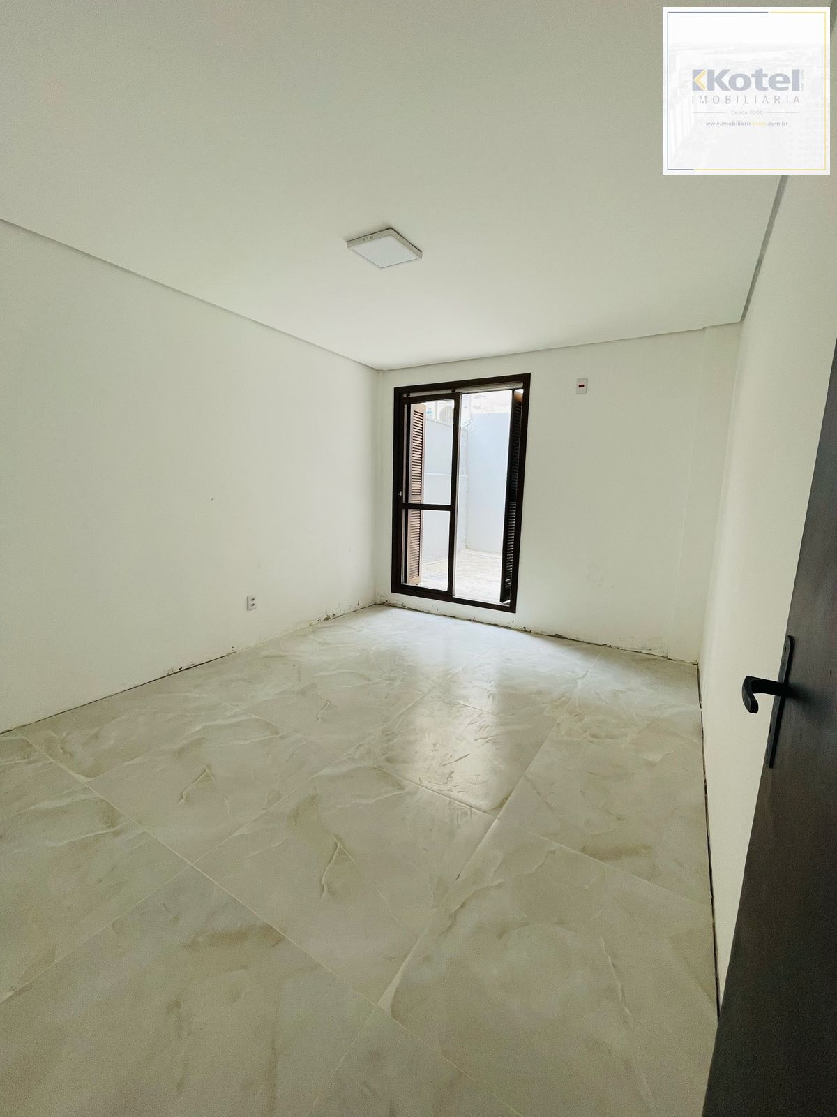 Apartamento Bairro centro- 3 dormitórios ,Sendo 1 suíte. — foto 2