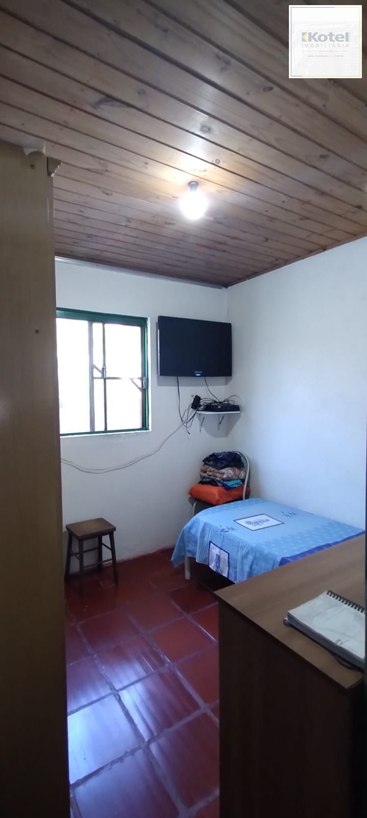 Casa no bairro Lomba do Pinheiro - 2 dormitórios
