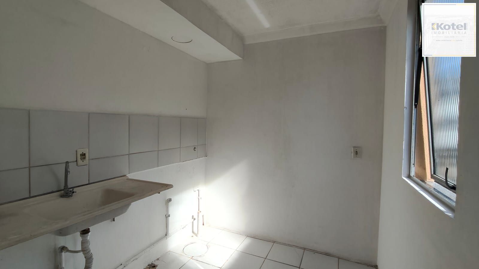 Apartamento na Restinga - 2 Dormitórios — foto 3