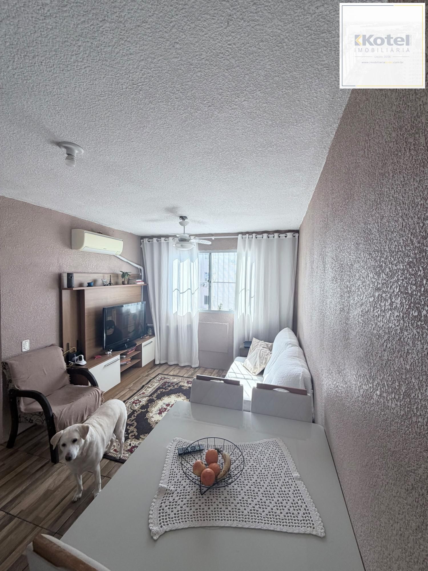 Apartamento no bairro Hípica - 2 dormitórios - 1 vaga — foto 2