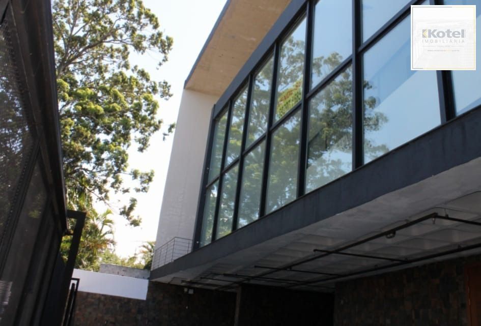 Prédio comercial no bairro Pedra Redonda — foto 2