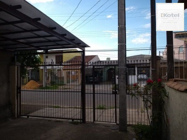 Casa no bairro Hípica - 3 dormitórios — foto 4