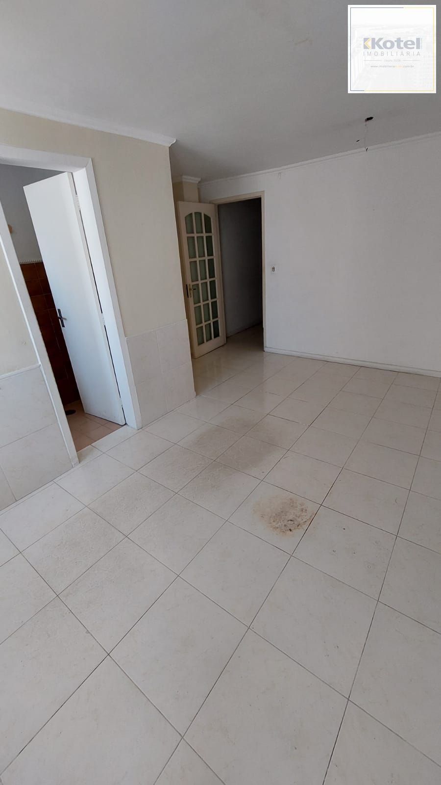 SALA COMERCIAL  TRISTEZA