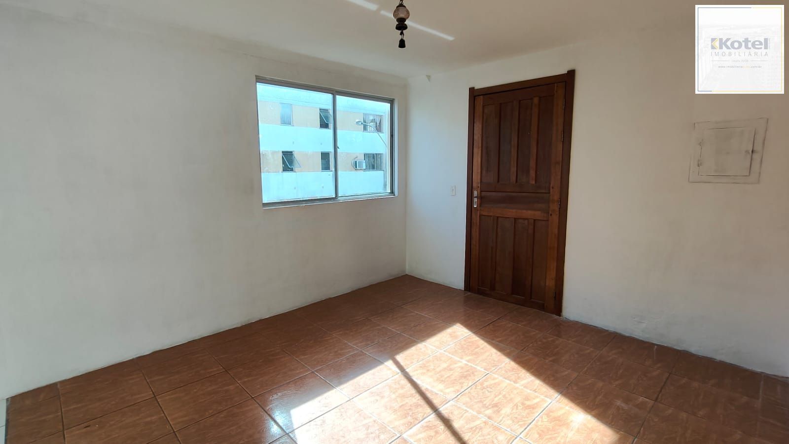 Apartamento na Restinga - 2 Dormitórios — foto 4