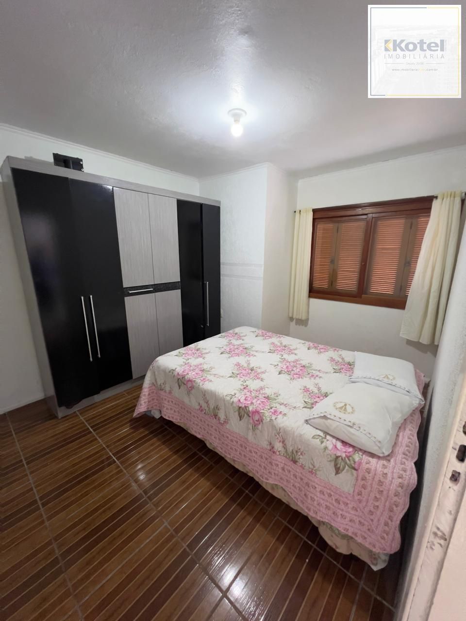 Ampla casa no Bairro Restinga 4 Dormitórios sendo um suíte — foto 5