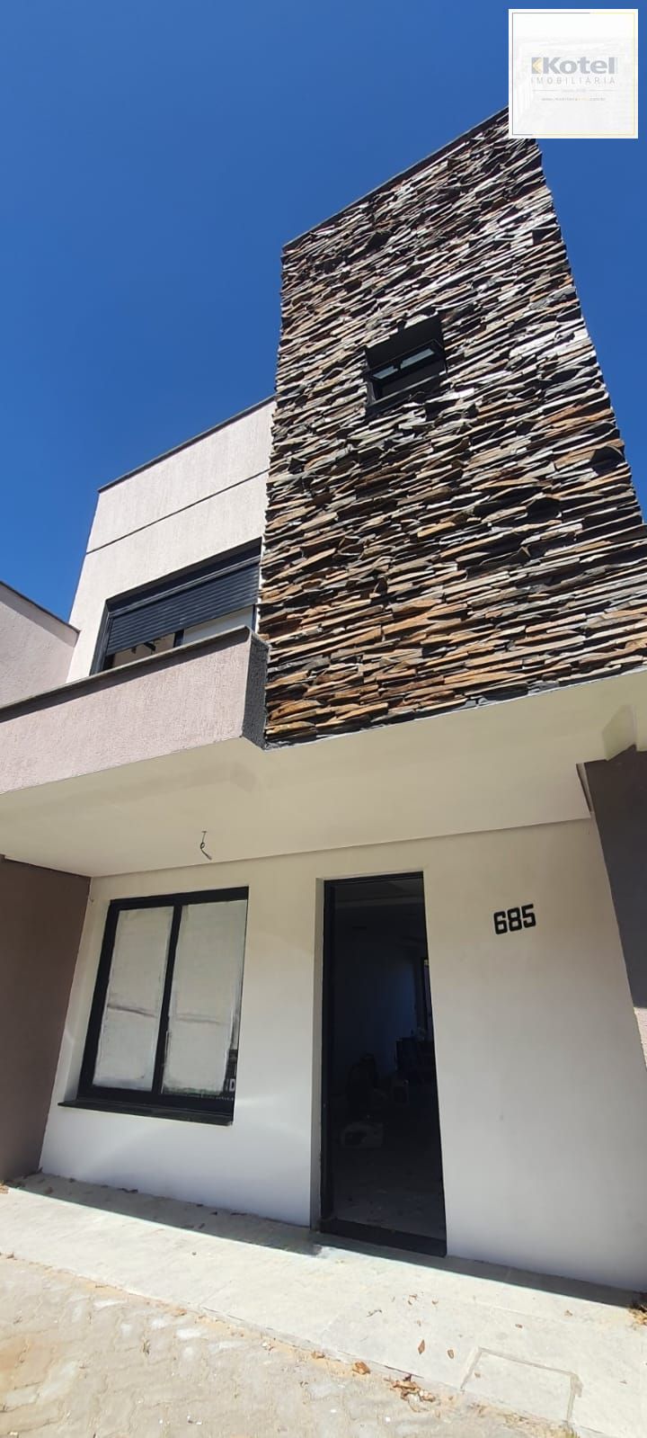Sobrado no bairro Aberta dos Morros 3 dormitórios e 1 suíte — foto 3