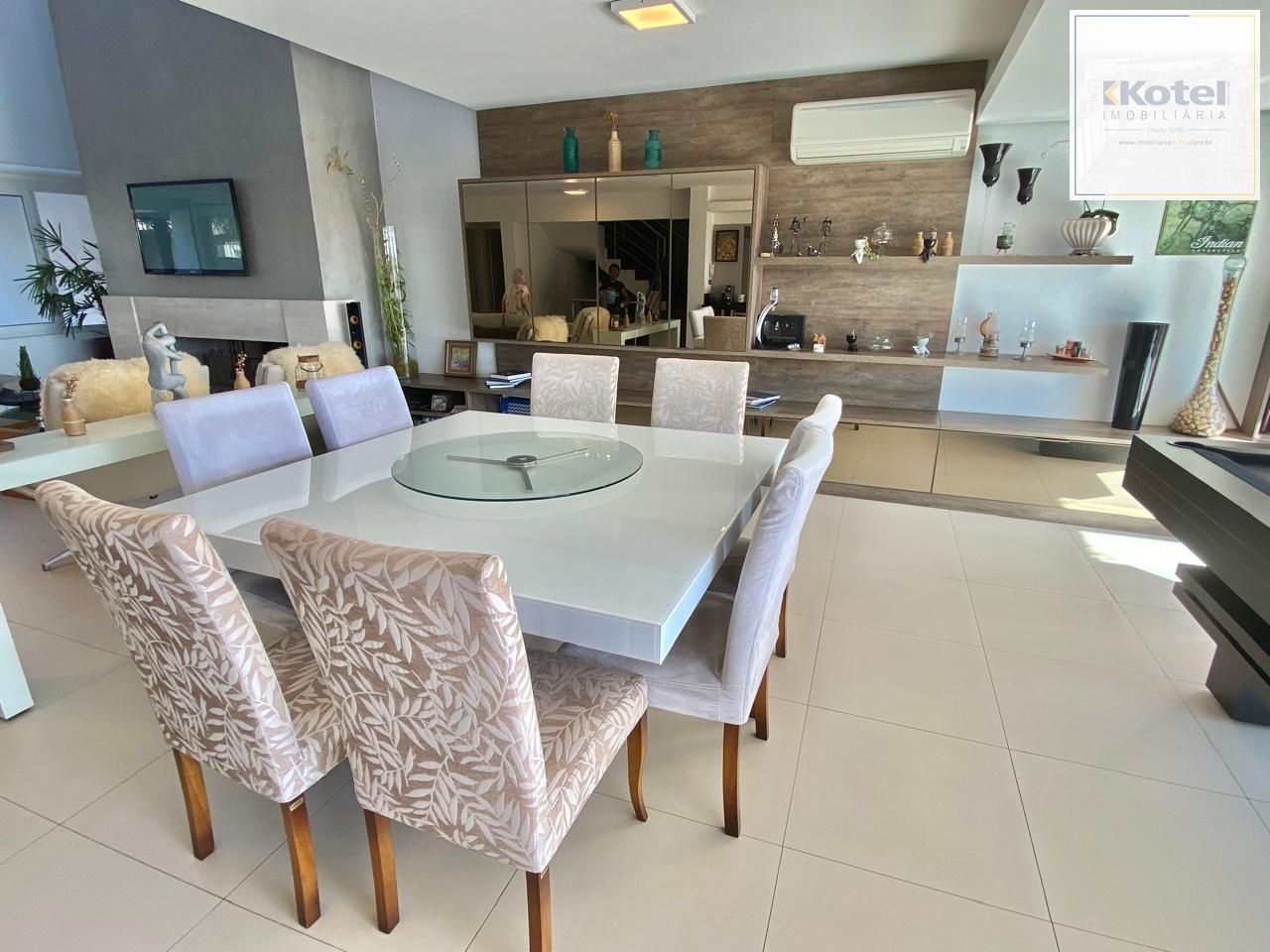 Casa em Ipanema com 4 Dormitórios sendo 3 Suíte — foto 5