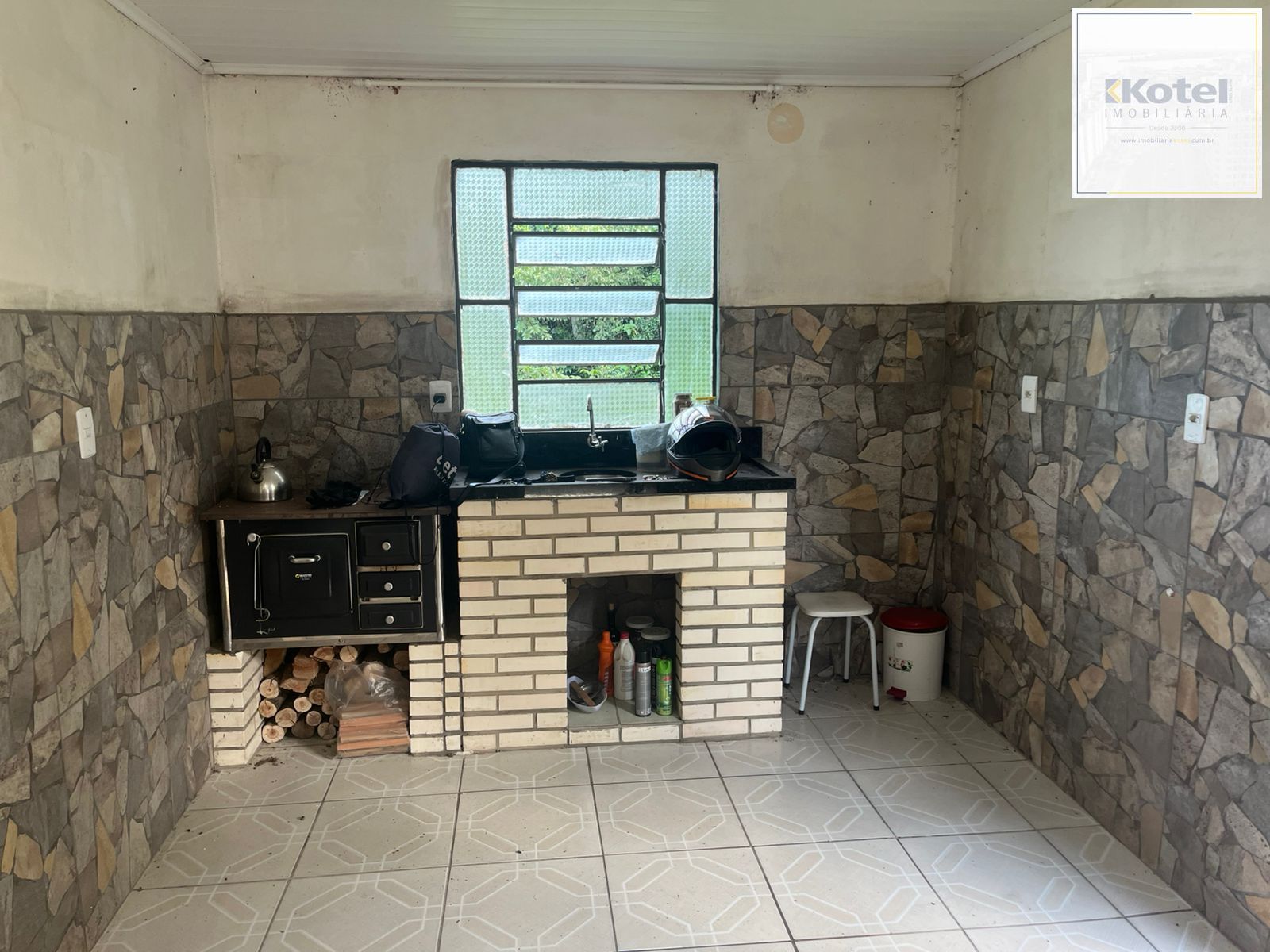 Casa no Bairro Vila Nova - 2 Dormitórios - 2 vaga de garagem — foto 5