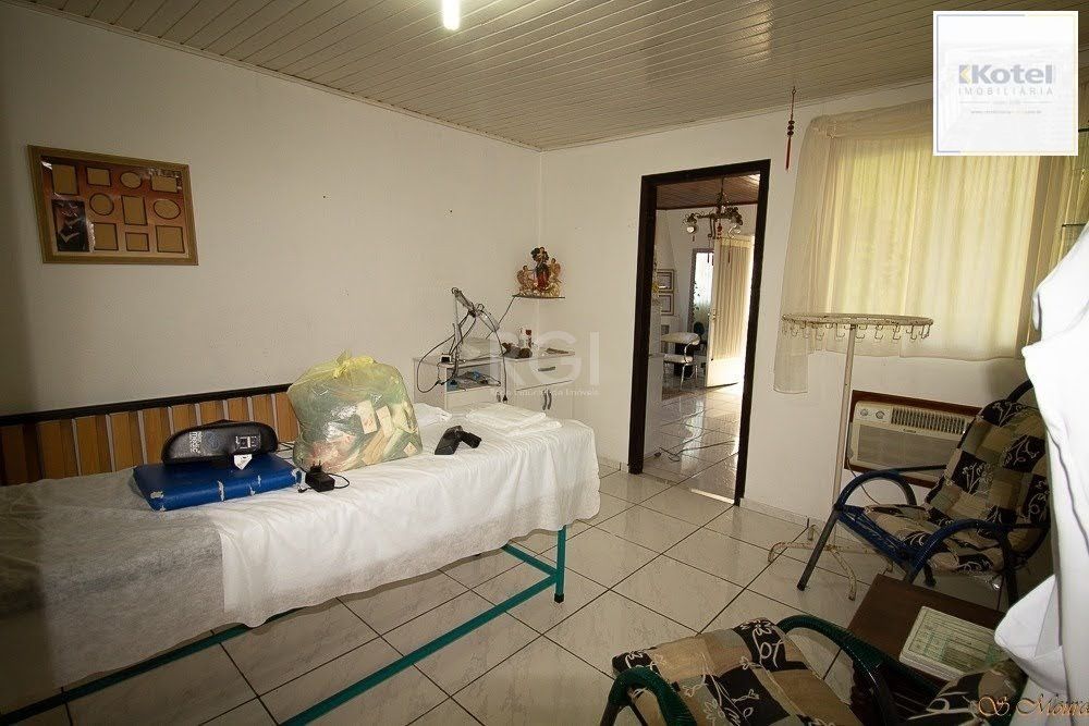 Casa no Bairro Tristeza - 3 dormitórios — foto 4