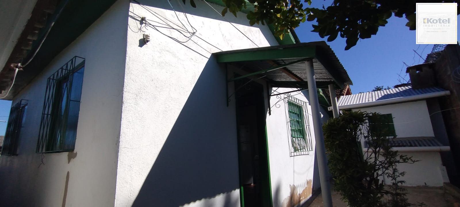 Casa no bairro Lomba do Pinheiro - 2 dormitórios